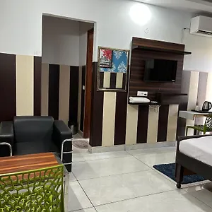 Tanvi Premium Residency-close To Artemis, Medanta & Fortis **** Gurgaon